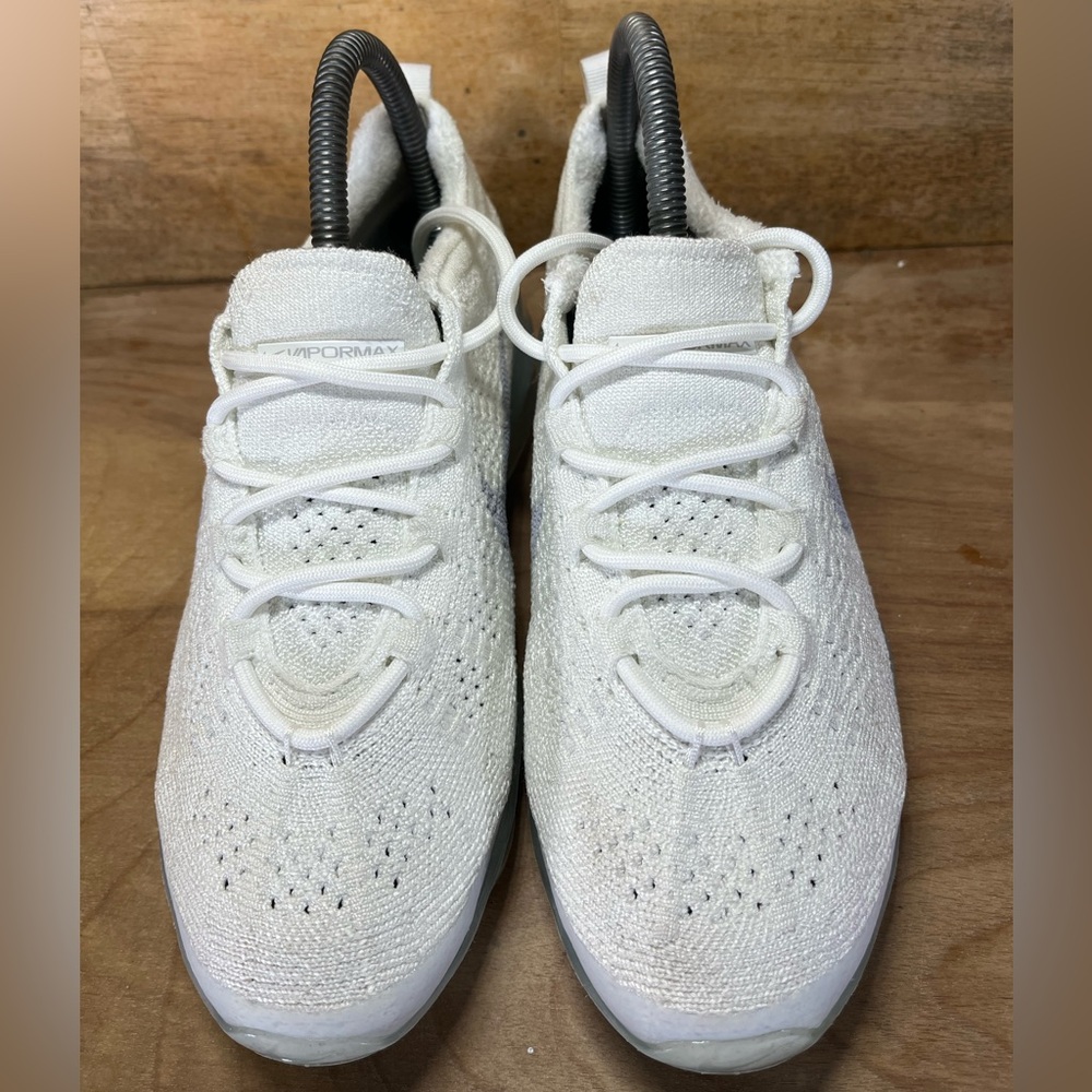 Nike Air VaporMax 2023 Flyknit Womens Sz 7 Running Shoes Sneakers Pure Platinum - Picture 3 of 11